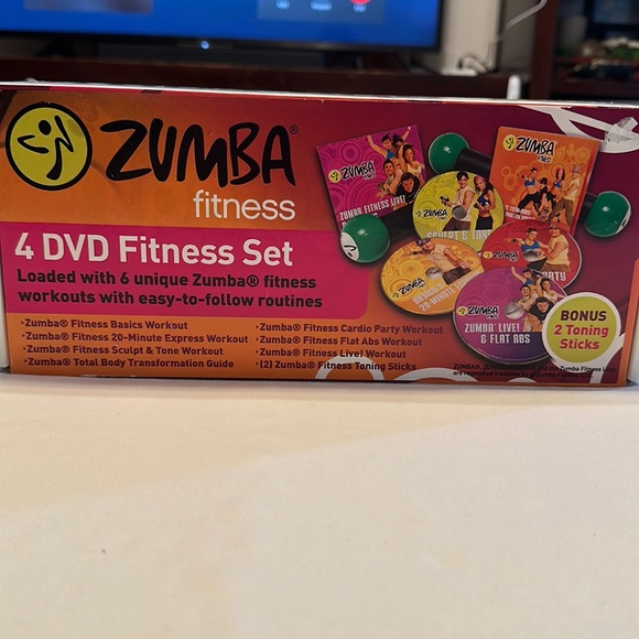 DVD Fitness Zumba workouts. Comes with fitness fitness toning sticks. - Picture 1 of 4